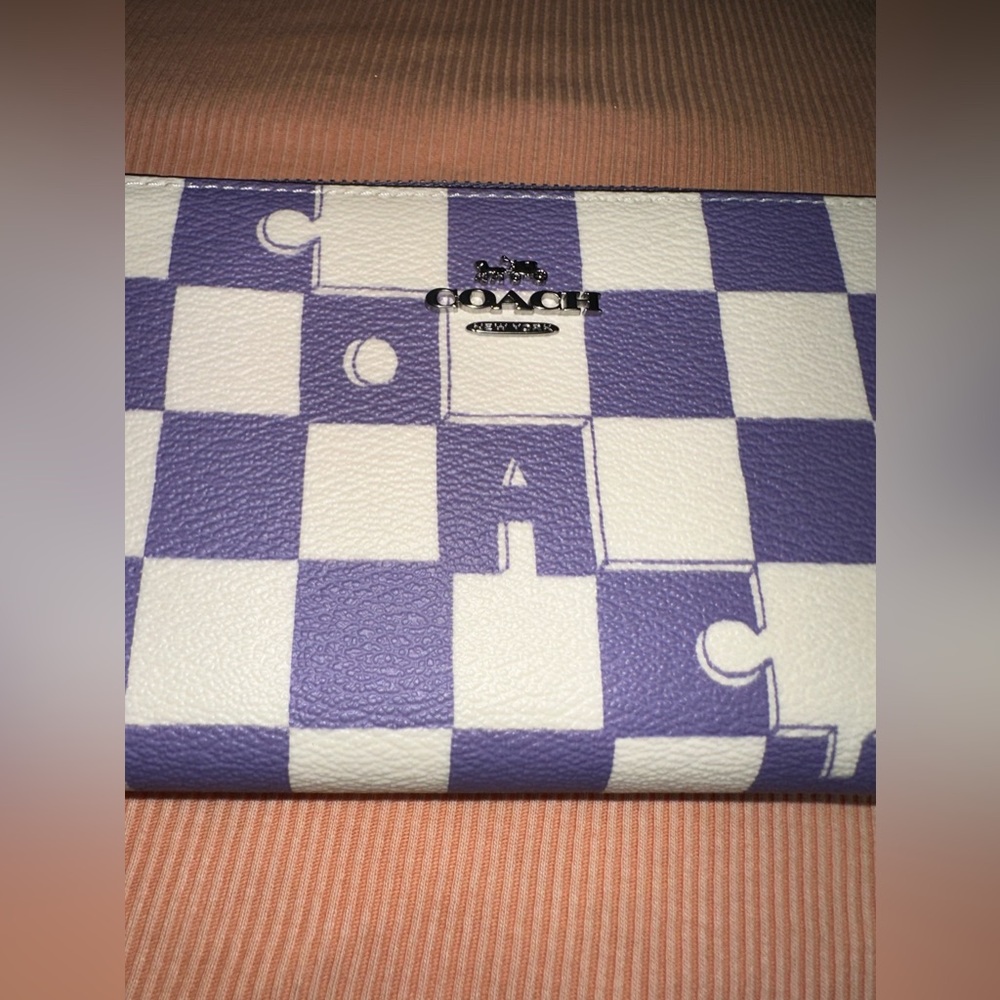 Medium Id Zip Wallet With Checkerboard Print - Picture 14 of 15